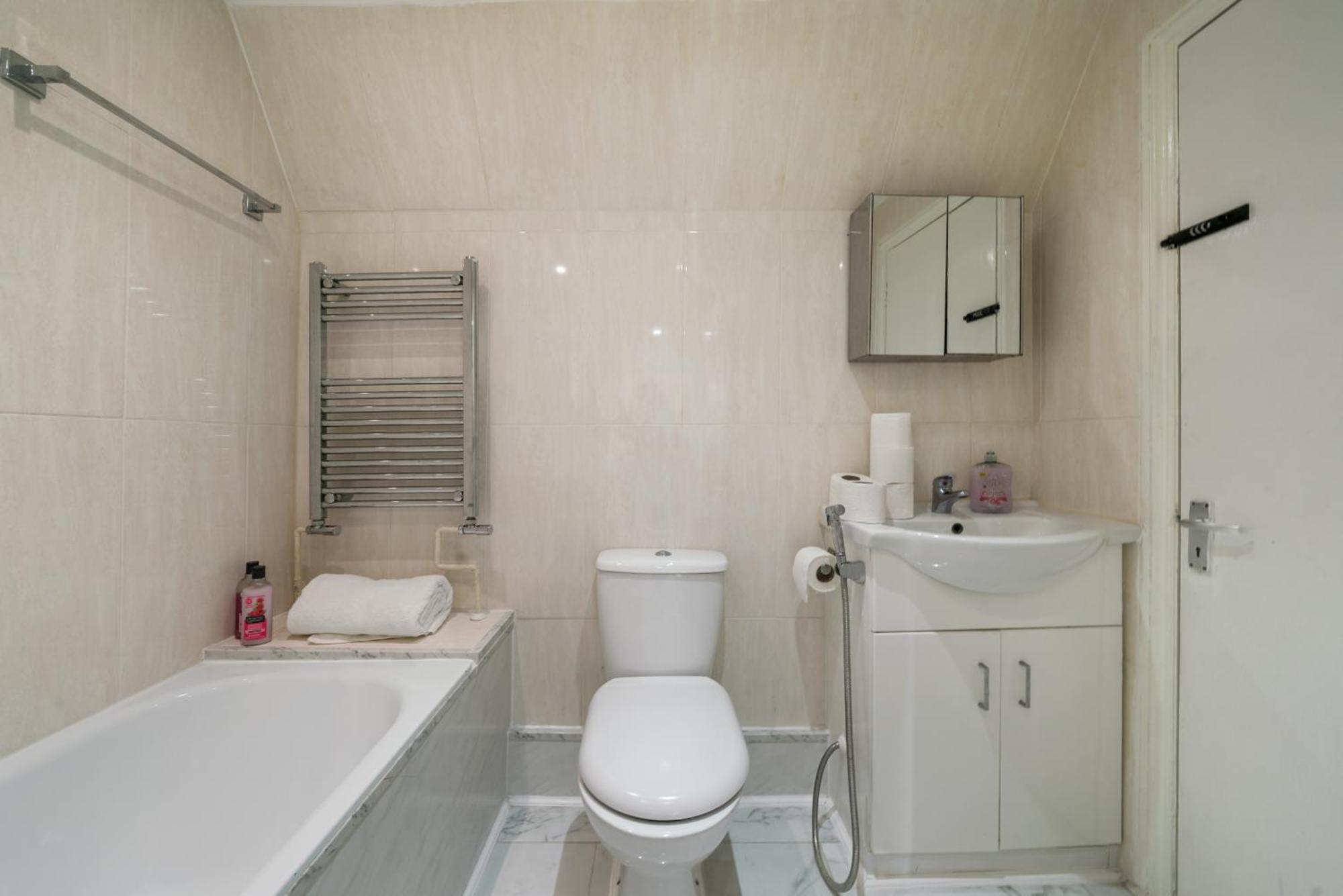 Luxurious 1-bedroom Penthouse On Oxford Street 11g Apartment London